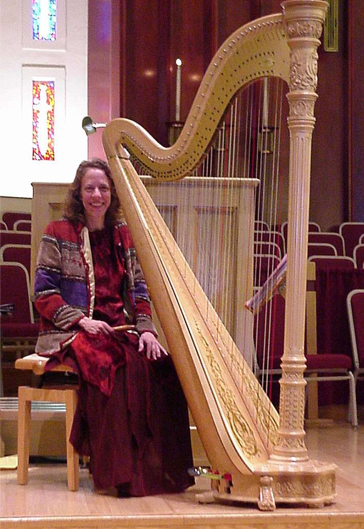/files/Worship and Music/Rebecca-harp.jpg